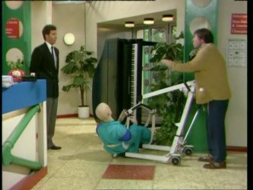 The Brittas Empire Season 2 Episode 5 - Mums and Dads