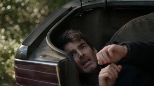 Episode 1898 still