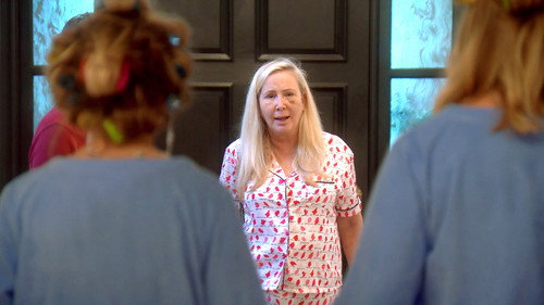The Real Housewives of Orange County Season 13 Episode 17 - Friends and Enemas