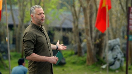 Het Perfecte Plaatje Op Reis Season 5 Episode 10 - Ninh Binh: Insta vs Reality 2-part series and Water Buffalo as a model