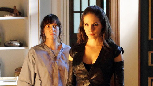 Lost Girl Season 3 Episode 13 - Those Who Wander
