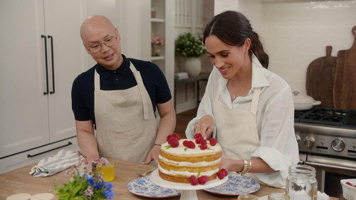 undefined Season 1 Episode 1 - Hello, Honey!