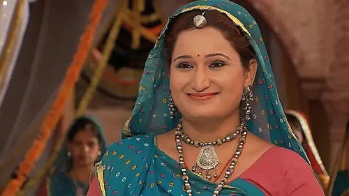 Jodha reaches Amer with Bharmal still