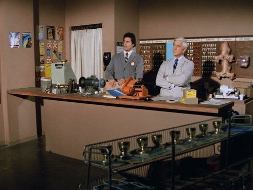 Police Squad! Season 1 Episode 5 - Rendezvous at Big Gulch (Terror in the Neighborhood)