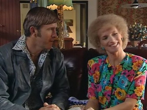 Kath & Kim Season 1 Episode 4 - Fat