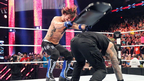 Raw Season 24 Episode 20 - May 16, 2016 (Greensboro, NC)