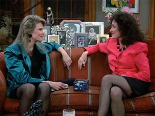 Murphy Brown Season 1 Episode 16 - Moscow on the Potomac