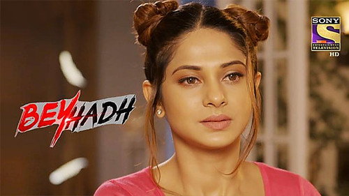 Maya Throws Samay Out Of Her House still