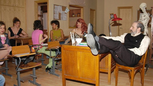 Érase unas alumnas still