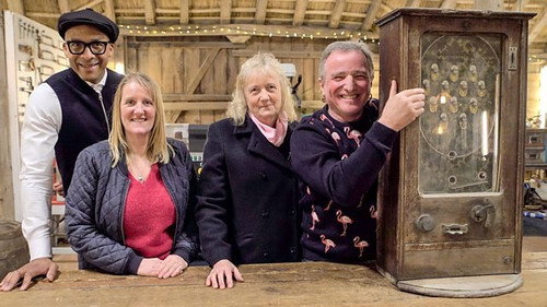 The Repair Shop Season 6 Episode 9 - Cast-Iron Garden Gate