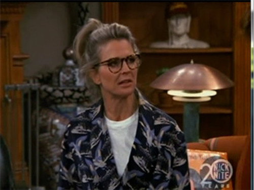 Murphy Brown Season 3 Episode 4 - Strike Two