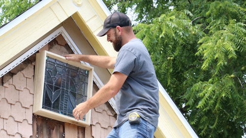 Fixer to Fabulous Season 1 Episode 11 - Historic Home Overhaul