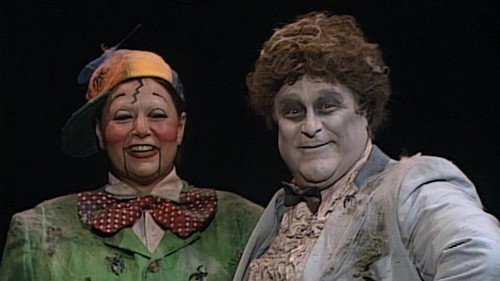 Roseanne Season 4 Episode 6 - Trick Me Up, Trick Me Down