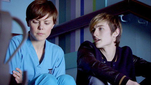 Holby City Season 14 Episode 22 - The Ties that Bind