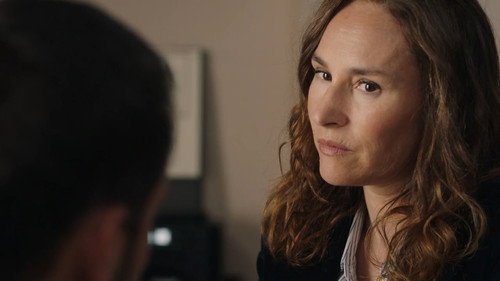 Episode 1058 still