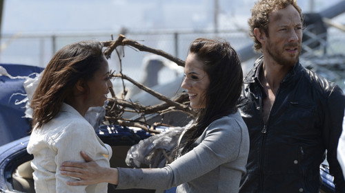 Lost Girl Season 5 Episode 7 - Here Comes the Night