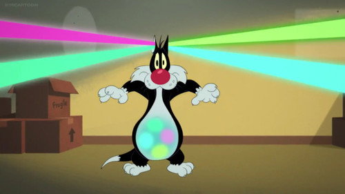 Looney Tunes Cartoons Season 1 Episode 38 - Kitty Livin'