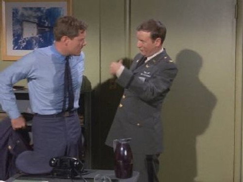 I Dream of Jeannie Season 2 Episode 29 - The Birds and the Bees Bit