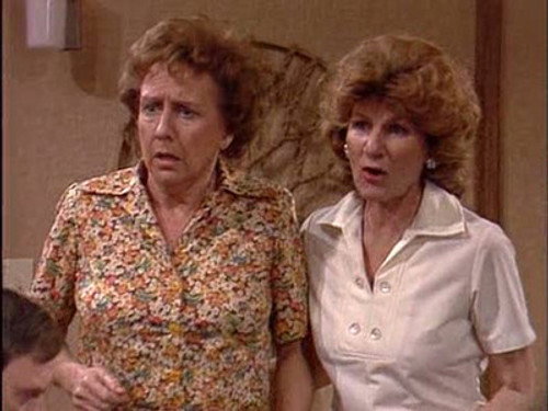 All in the Family Season 9 Episode 21 - Edith Gets Fired