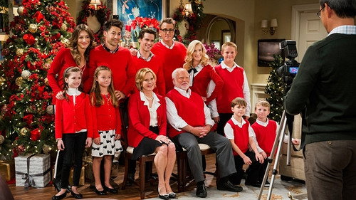 Your Family or Mine Season 1 Episode 5 - Christmas in July