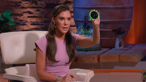 Shark Tank Season 17 Episode 10 - Dating in the Wild: Will the Sharks Say Yes to a Unique Dating App? Alexis Ohanian Returns