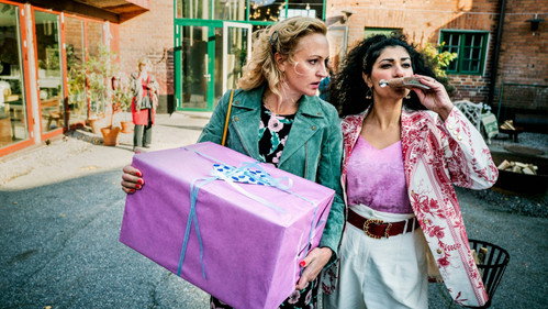 Dejta Season 1 Episode 8 - Siri