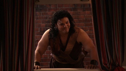 Pair of Kings Season 2 Episode 18 - Mr Boogey Shoes