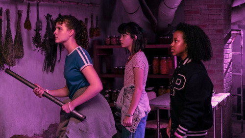 Paper Girls Season 1 Episode 7 - Some Kind of Burping Trash Hole