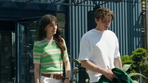 Episode 1976 still