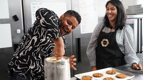 Baked in Tradition Season 1 Episode 6 - Sandwich Cookie Creations