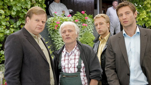 Die Rosenheim-Cops Season 10 Episode 27 - Tödliche Neugier