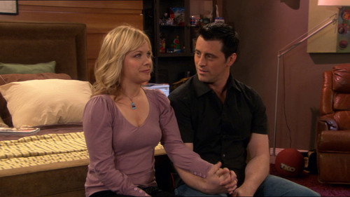 Joey Season 2 Episode 21 - Joey and the Holding Hands