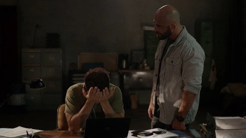 Episode 1517 still