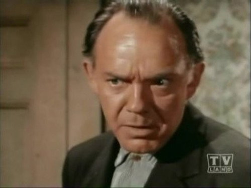 Gunsmoke Season 12 Episode 25 - The Favor