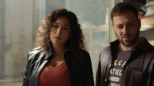 Episode 907 still