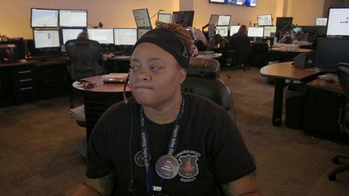 911 Crisis Center Season 2 Episode 15 - Mother of a Day