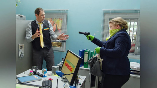 The Discounters Season 4 Episode 1 - Episode 1