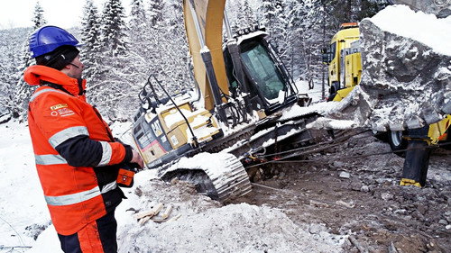 Ice Road Rescue Season 6 Episode 7 - White Out Warriors