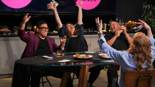 Wildcard Kitchen Season 3 Episode 1 - Alex vs America's Champs