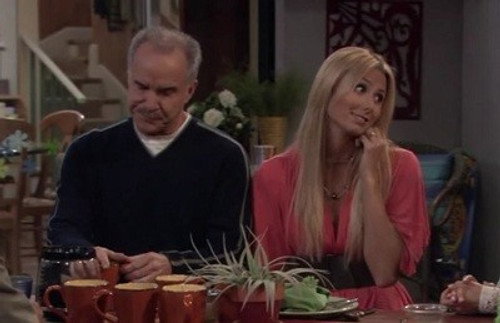 George Lopez Season 6 Episode 6 - George Thinks Vic's Fiancée is Lion about Being a Cheetah