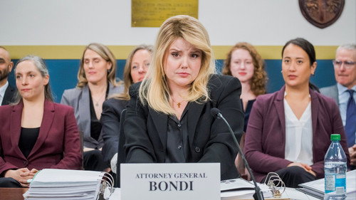 This Hour Has 22 Minutes Season 33 Episode 17 - Bondi On the Hot Seat
