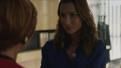 Episode 1052 still