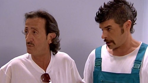 La que se avecina Season 1 Episode 10 - Singles, gatillazos y un percance en la piscina
