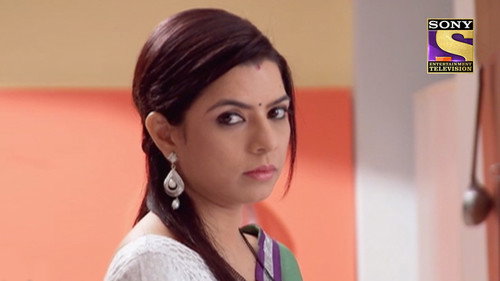Dr. Mallika Complains About Nidhi still