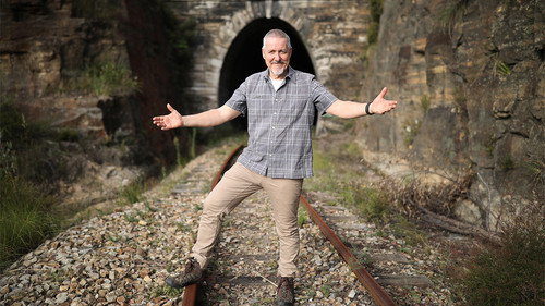 Griff's Great Australian Rail Trip Season 1 Episode 2 - Rawalinna to Sydney What is an Australian?