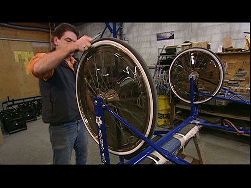How It's Made Season 5 Episode 9 - Sulkies, Bagpipes, Yule Logs, Fishing Lures
