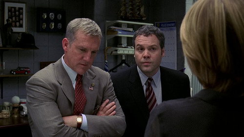 Law & Order: Criminal Intent Season 1 Episode 20 - Badge