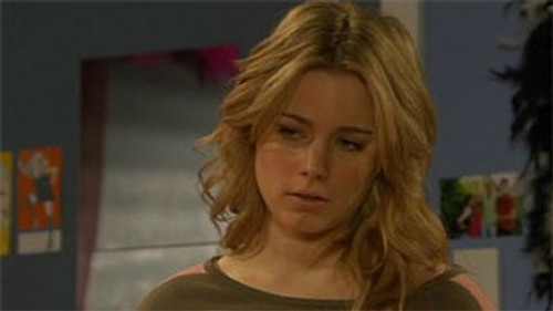 Episode 6282 still