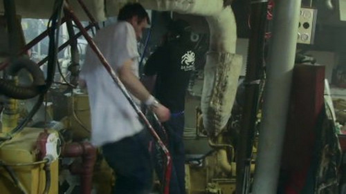 Deadliest Catch Season 11 Episode 12 - 5-Year Storm (1)