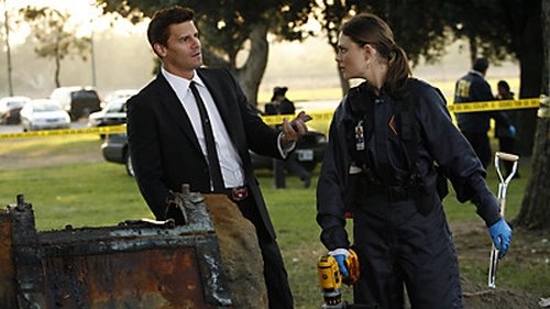 Bones Season 3 Episode 7 - Boy in the Time Capsule